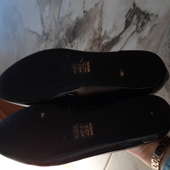 Patterned Shoes - Picture 3 of 4